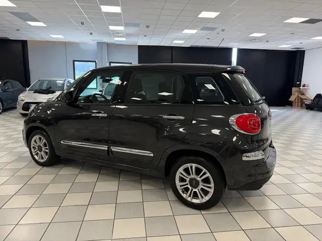 Fiat 500l view 6