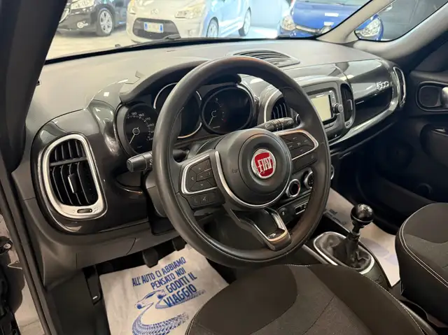 Fiat 500l view 27