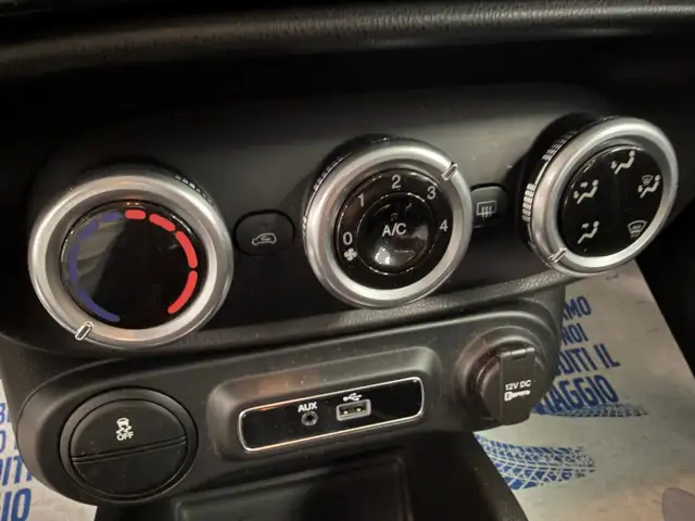 Fiat 500l view 21