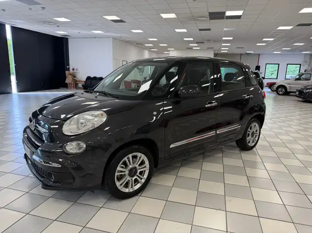 Fiat 500l view 2
