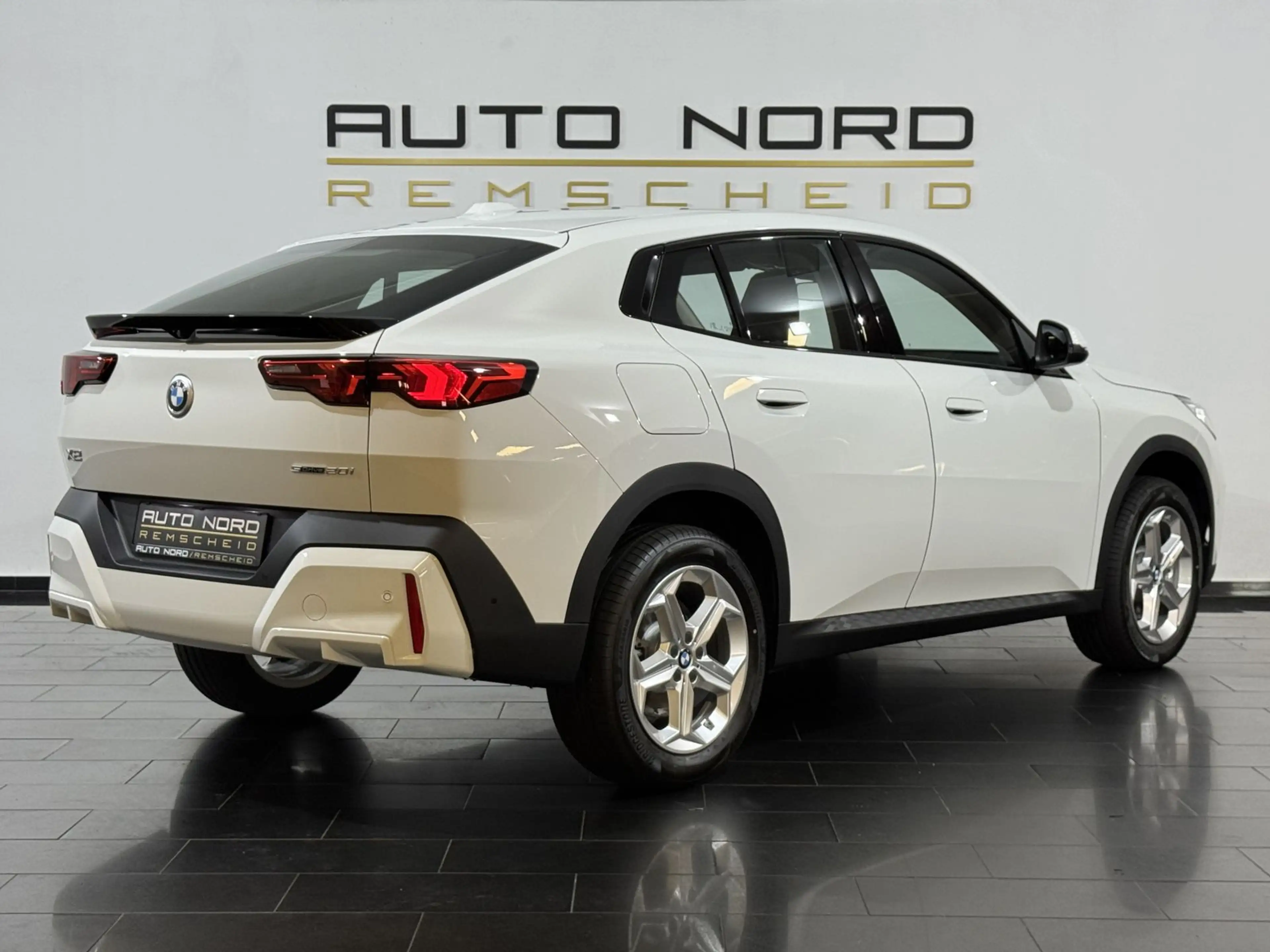 BMW X2 20i sDrive*DAB+*Shadow*LED*Kam*Jahreswagen* — photo 7