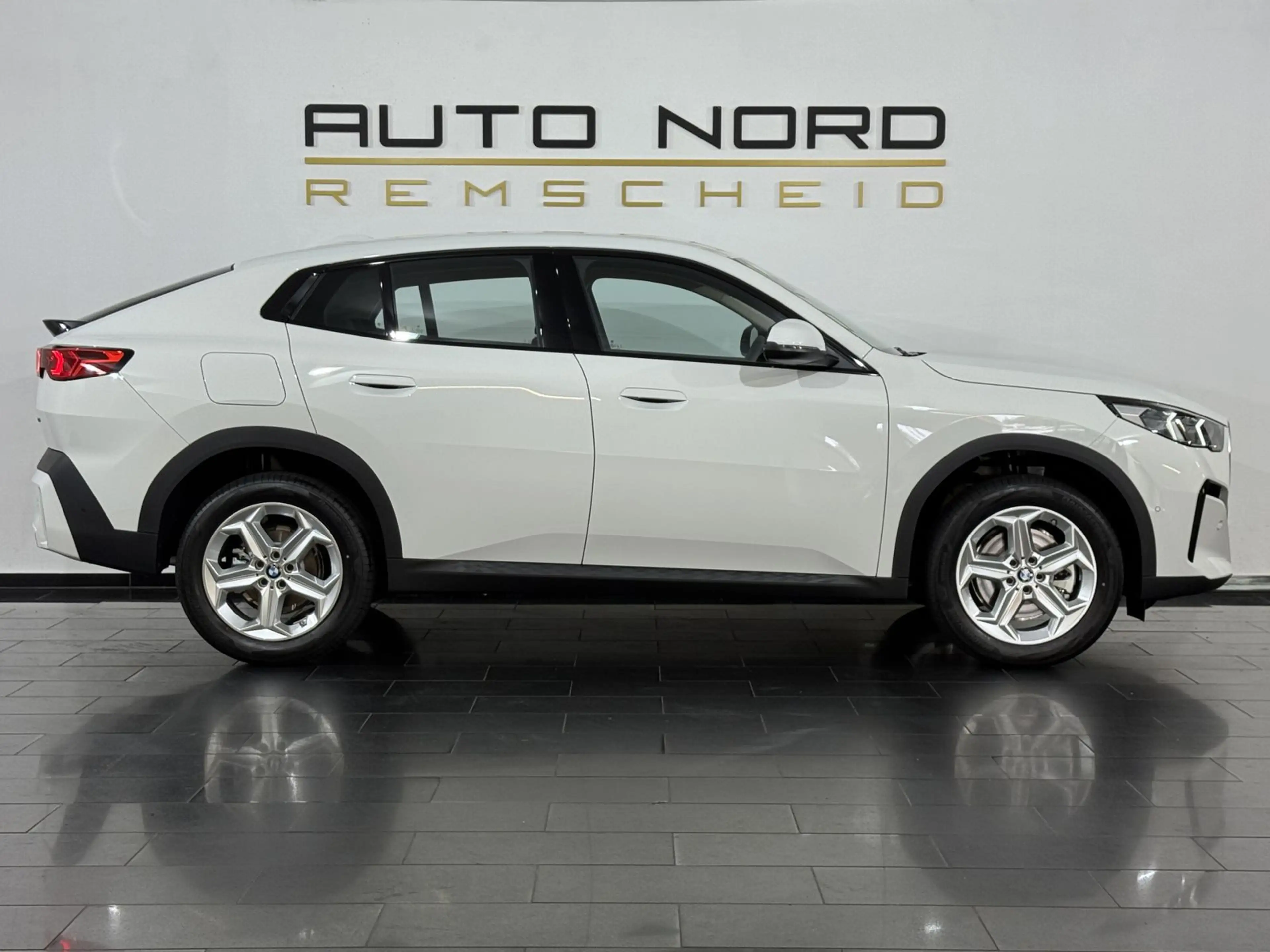 BMW X2 20i sDrive*DAB+*Shadow*LED*Kam*Jahreswagen* — photo 5