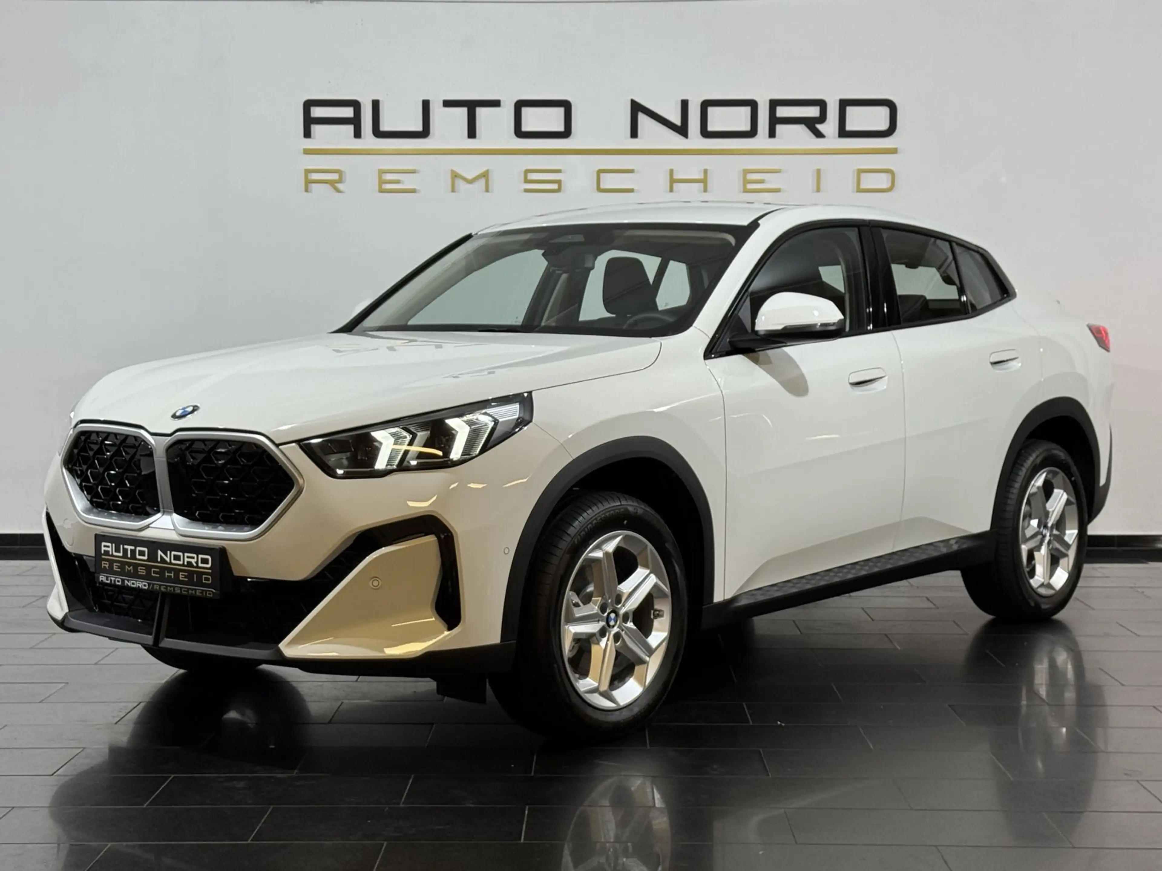 BMW X2 20i sDrive*DAB+*Shadow*LED*Kam*Jahreswagen* — photo 11