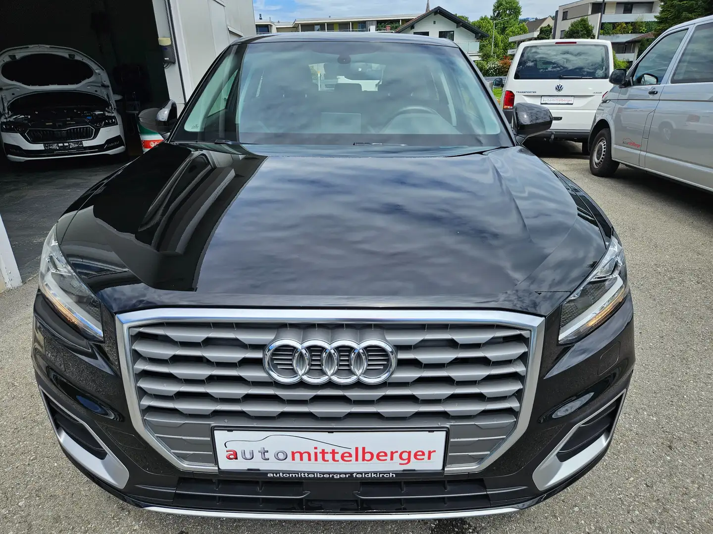 Audi Q2 1,6 TDI Sport S-Tronic Negro - 2