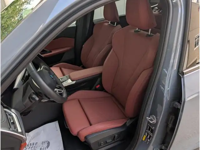 BMW Ix1 view 10