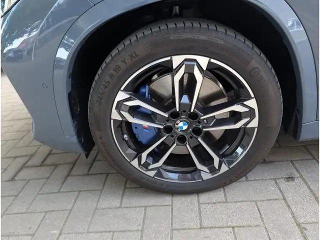 BMW Ix1 view 8