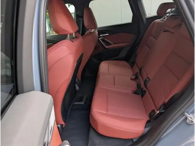 BMW Ix1 view 13