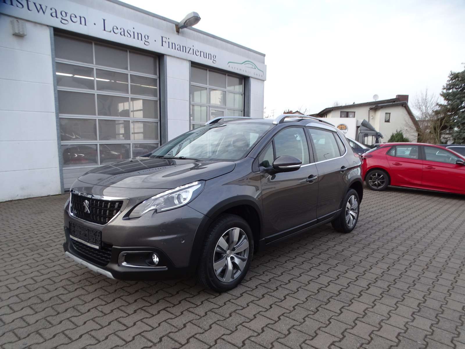 Second hand Peugeot 2008 1.2