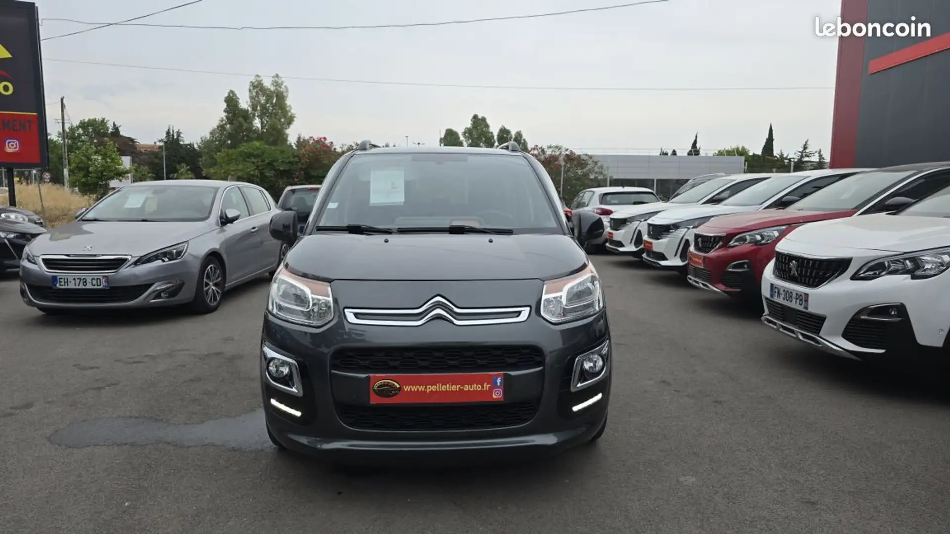 Citroen C3 Picasso Citroën 1.2 110 Confort Gris - 2