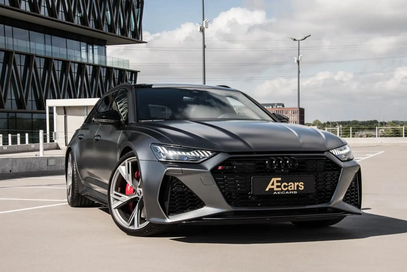 Audi RS6 AVANT / QUATTRO / BELGIAN / 1OWNER / LIGHT UTILITY Grey - 1
