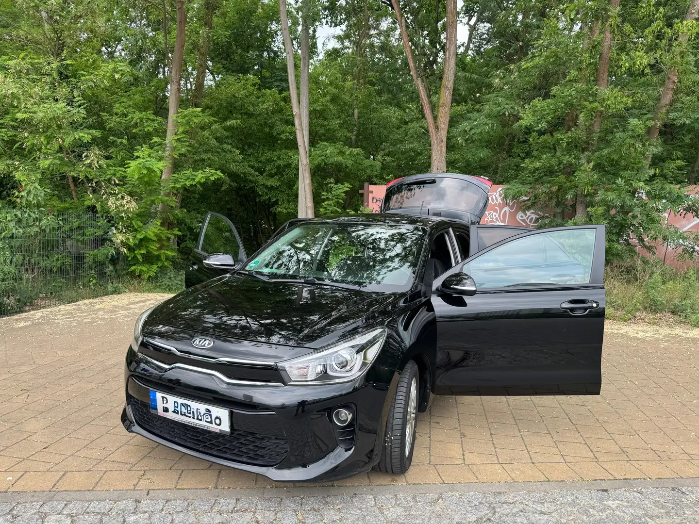 Kia Rio Rio 1.2 Dream-Team Edition Schwarz - 2