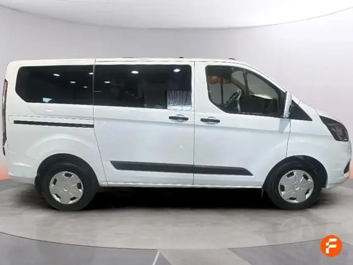Ford Transit Custom 2021, foto 4