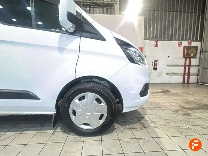Ford Transit Custom 2021, foto 24