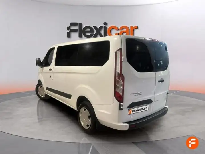 Ford Transit Custom 2021, foto 8