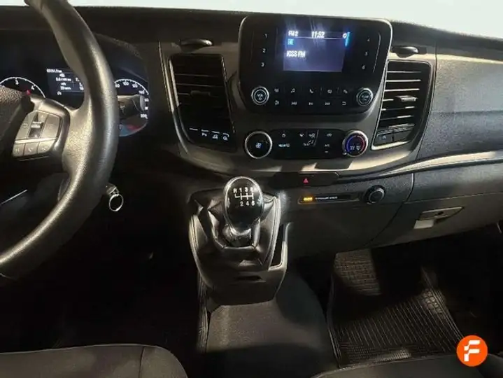 Ford Transit Custom 2021, foto 13