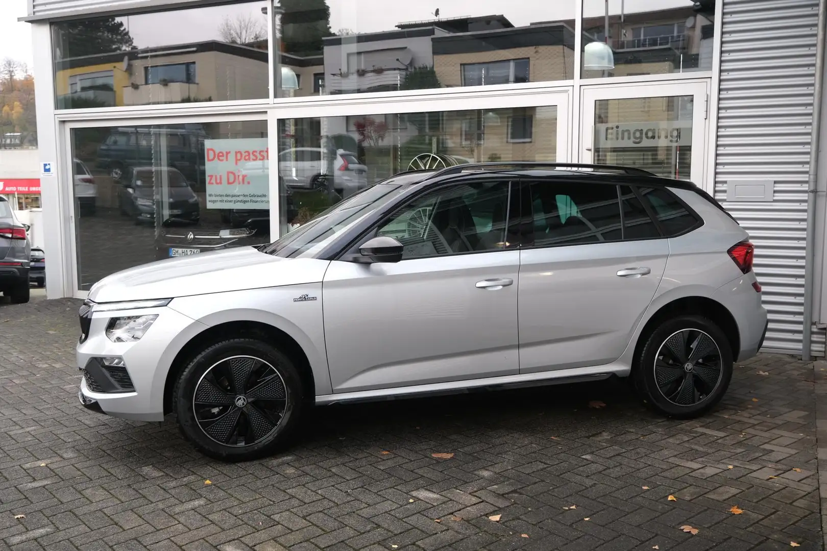 Skoda Kamiq Monte Carlo 1.0 TSI DSG AHK Matrix Panodach Kam... Silber - 2