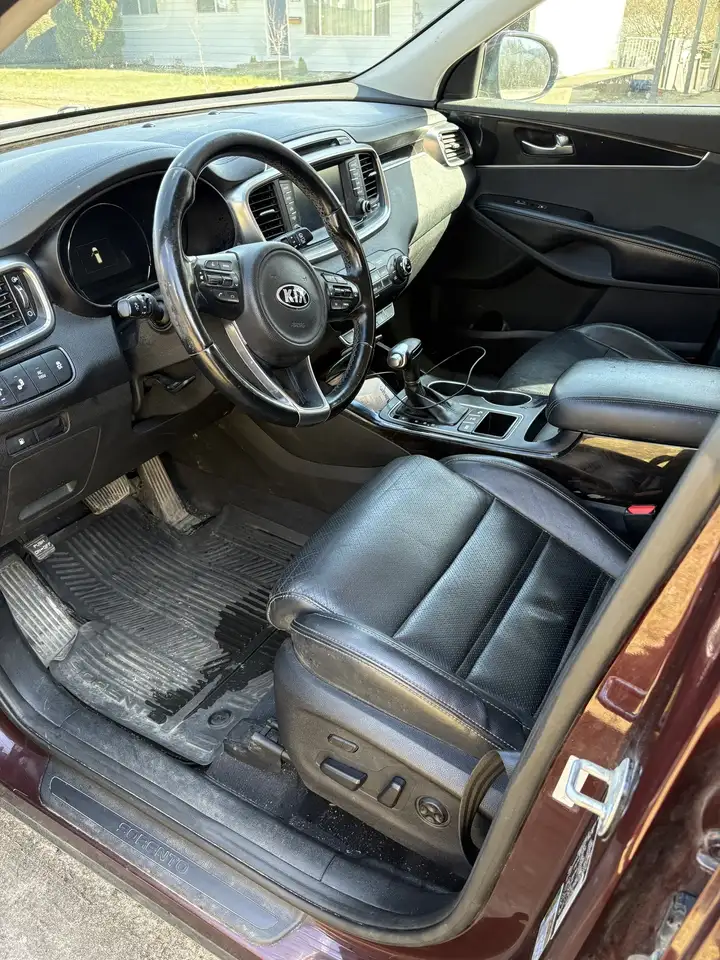 Kia Sorento снимка Kia Sorento