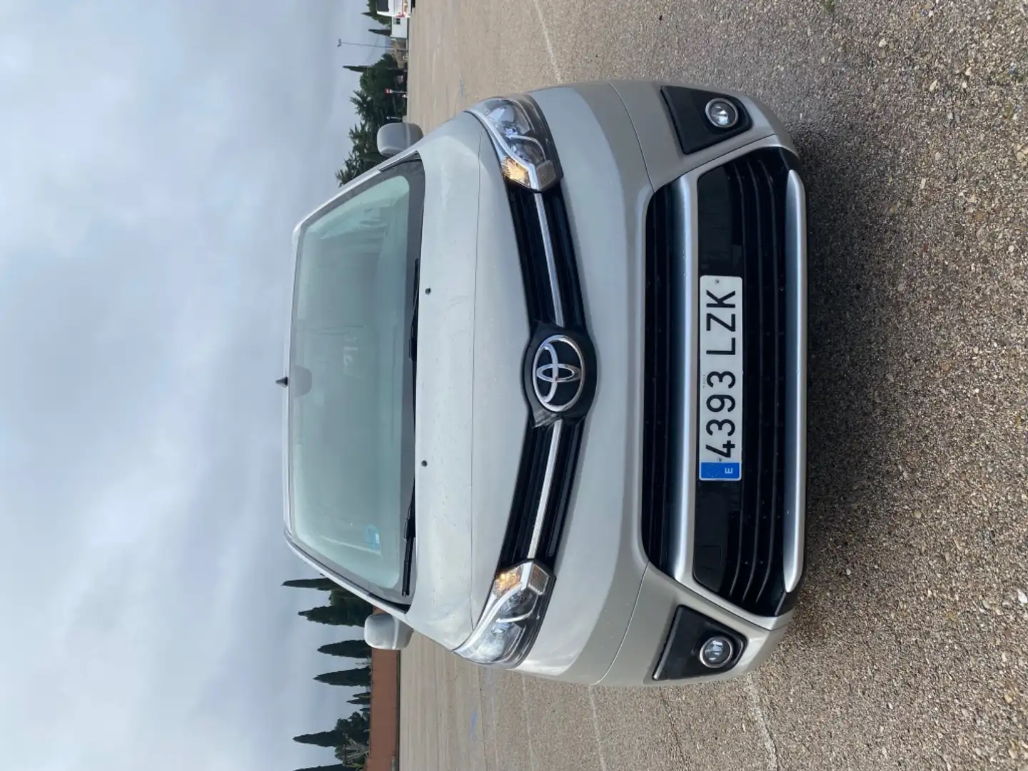 Toyota Proace Shuttle L2 1.5D 9pl. VX 120 Gris - 2