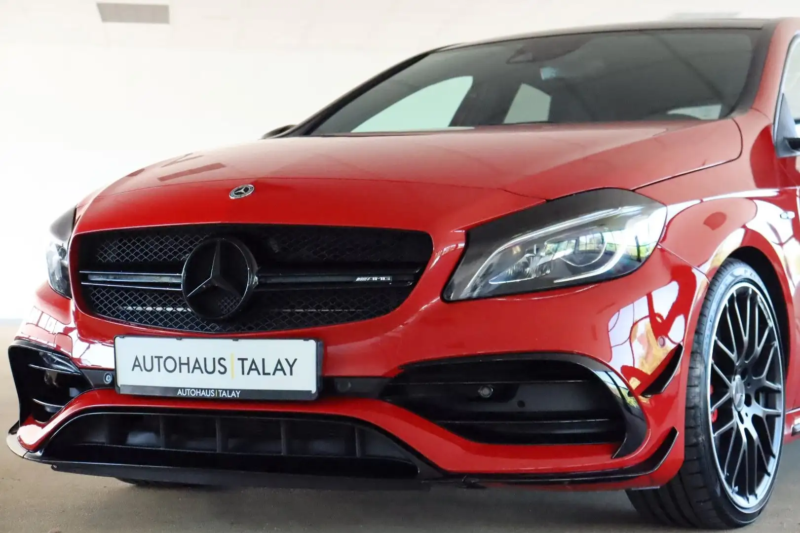 Mercedes-Benz A 45 AMG 4Matic Aero/Ambin./Pano/KAM/H&K/Night Czerwony - 2