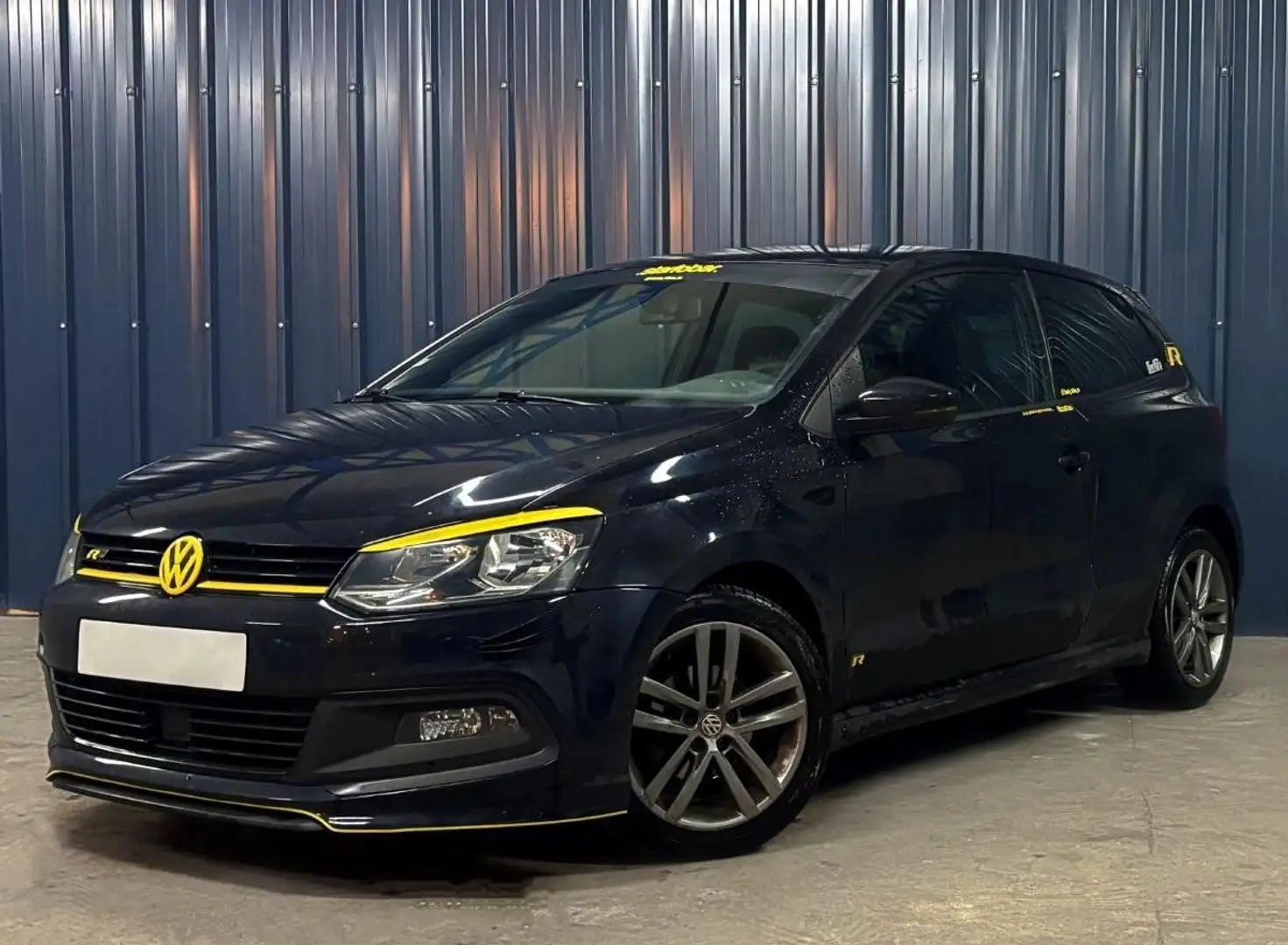 Volkswagen Polo 1.4 TDI 90 BLUEMOTION R-LINE - Garantie 1 An - GPS - Bluetooth Schwarz - 1