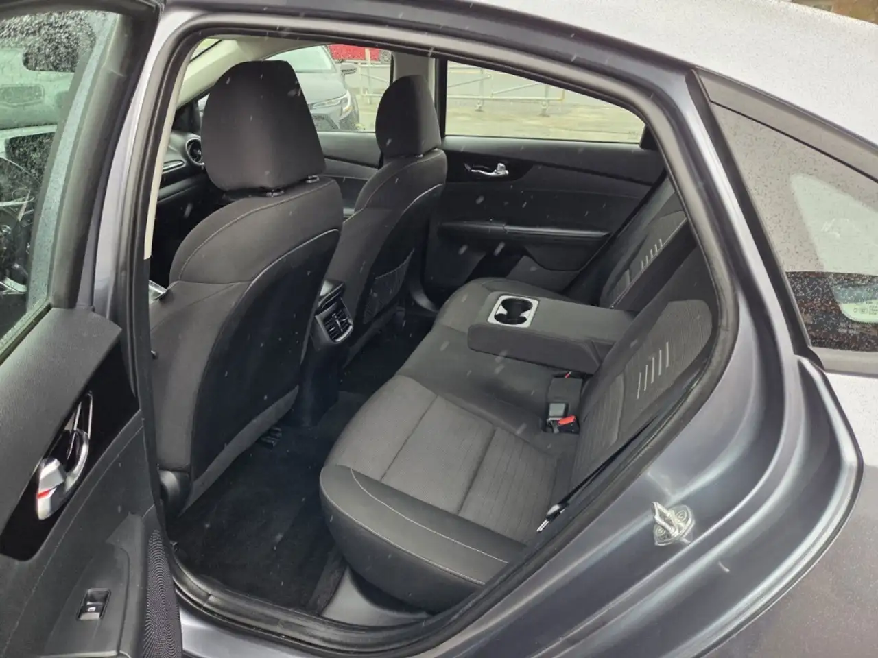Kia Forte снимка Kia Forte