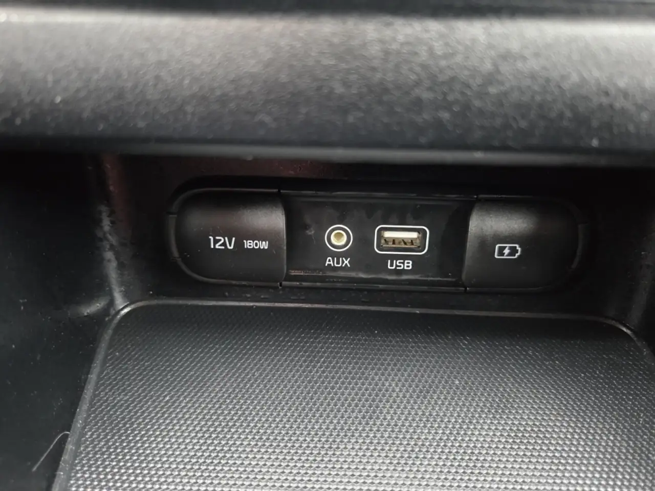 Kia Forte снимка Kia Forte