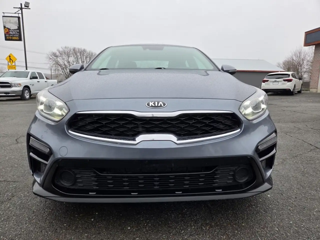 Kia Forte снимка Kia Forte