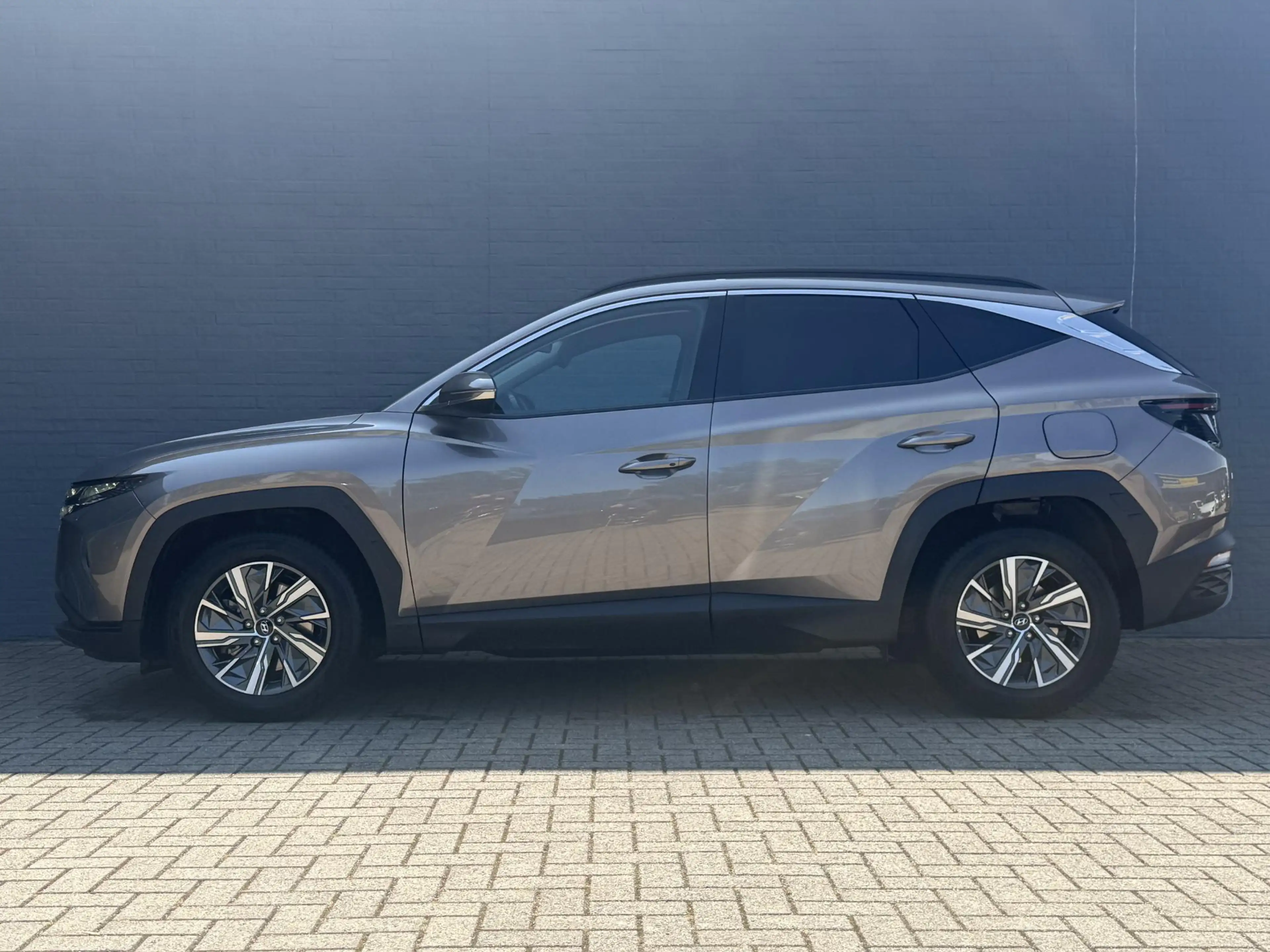 Hyundai TUCSON 1.6 T-GDI HEV Comfort Smart All Season Banden | Ad — photo 8