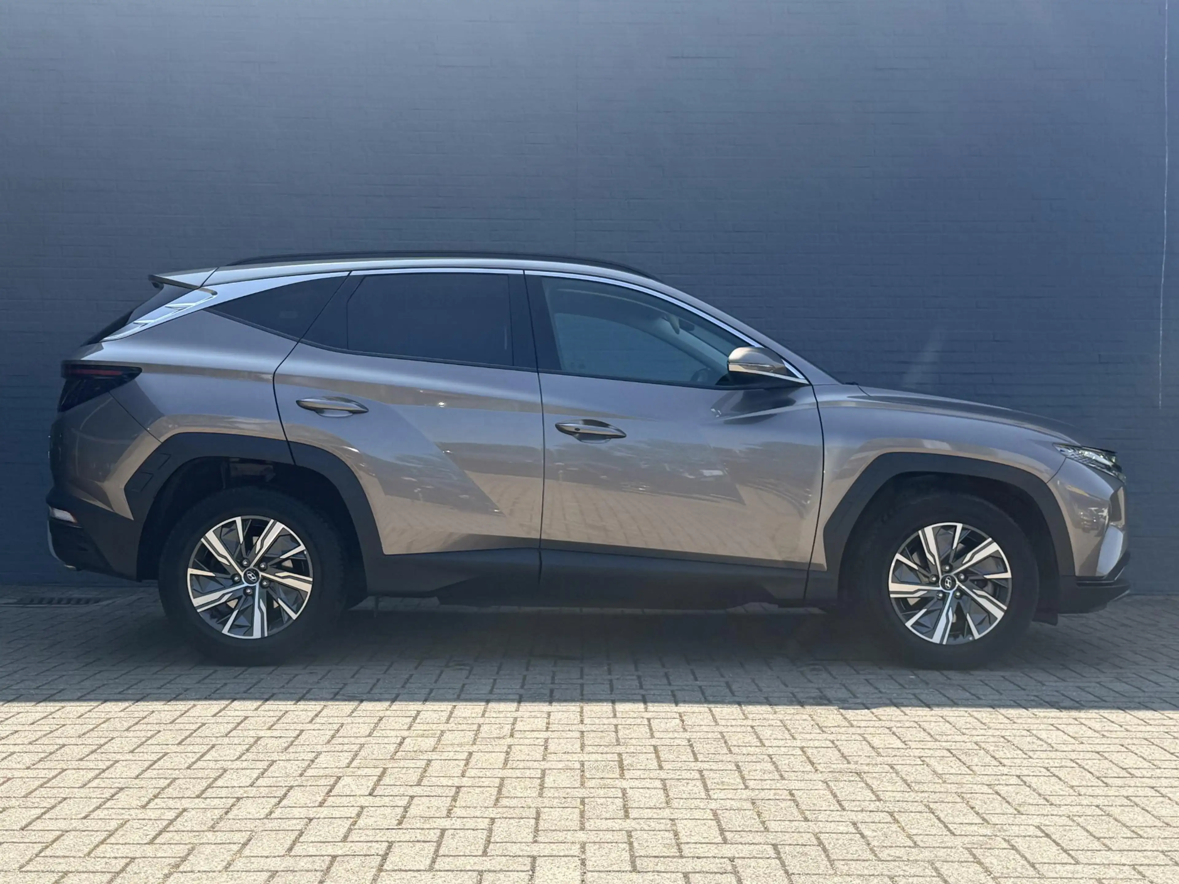 Hyundai TUCSON 1.6 T-GDI HEV Comfort Smart All Season Banden | Ad — photo 4