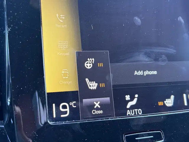 Volvo XC40 view 4