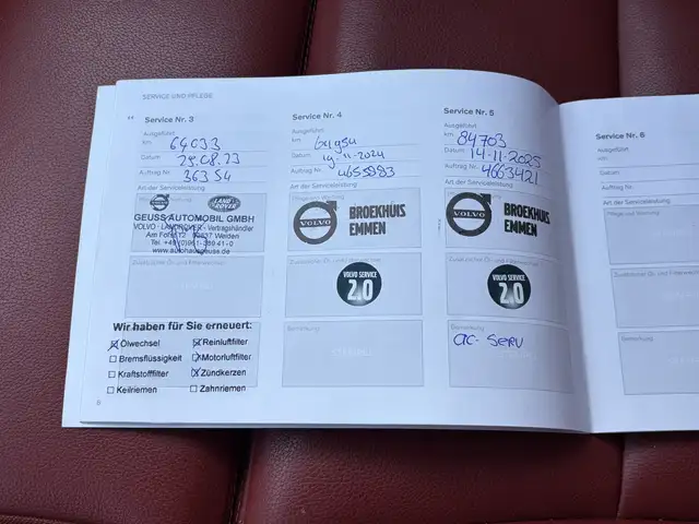 Volvo XC40 view 9