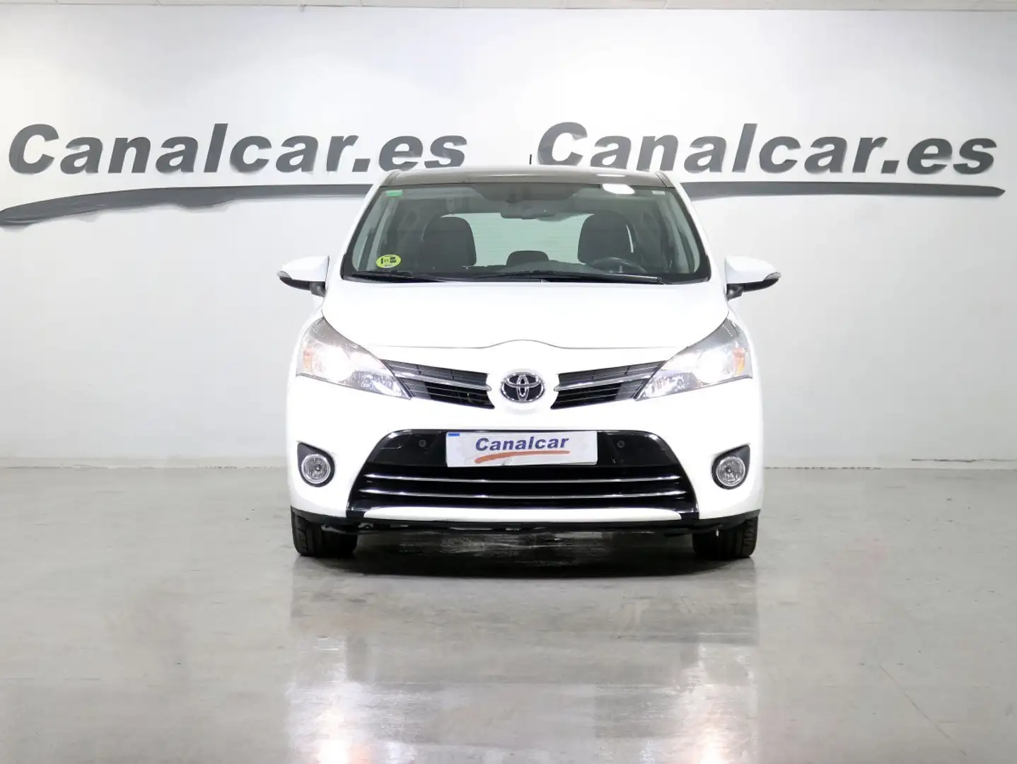 Toyota Verso 150D Advance 7pl. AutoDrive Blanco - 2