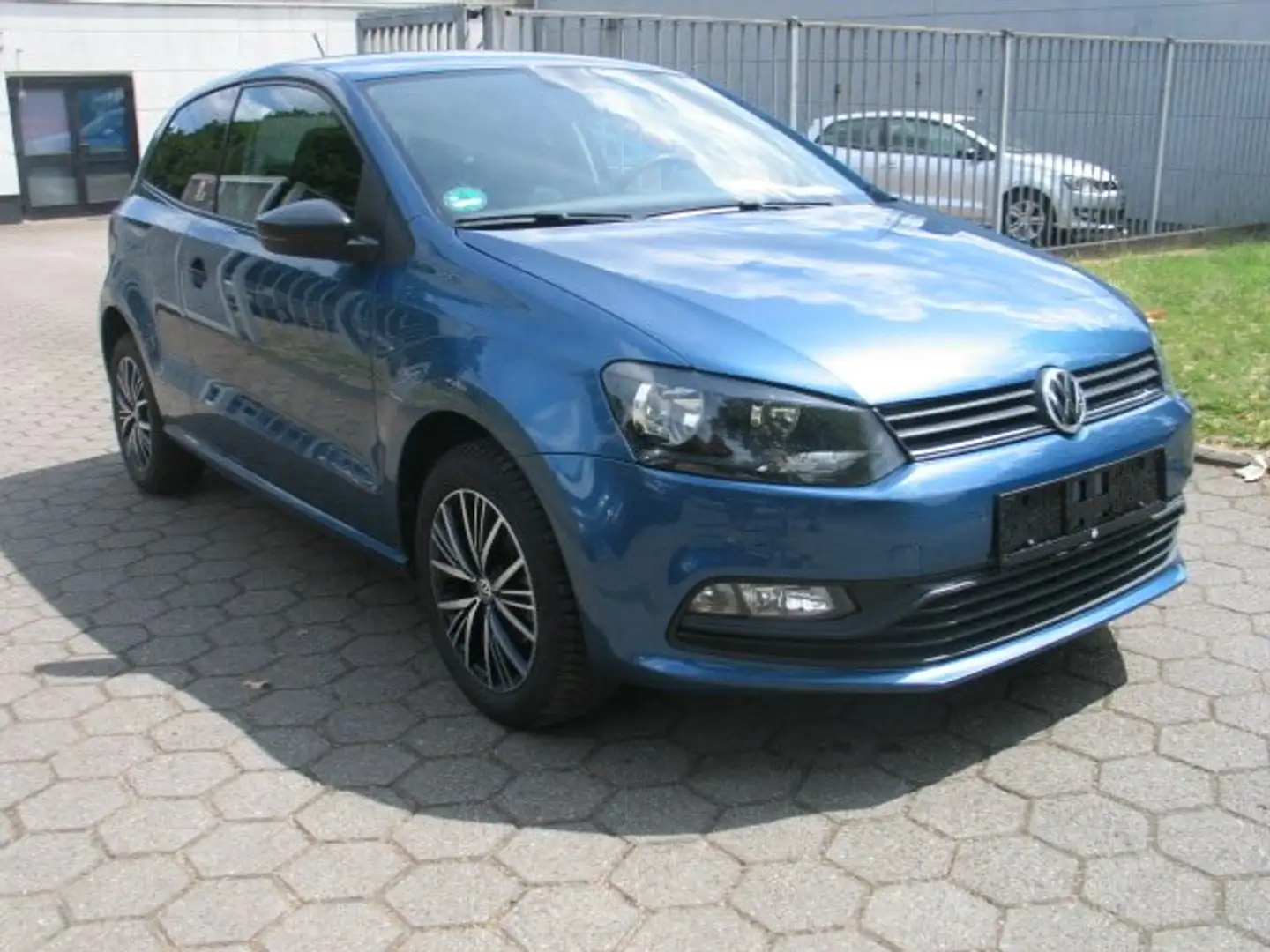 Volkswagen Polo Trendline BMT/Start-Stopp V (6C1) Blau - 1