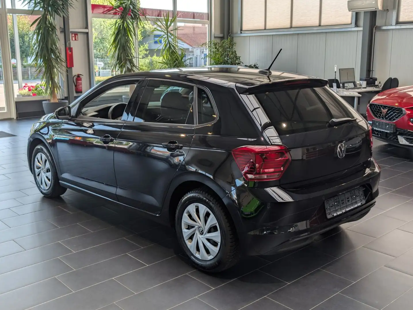 Volkswagen Polo 1.0 TSI DSG OPF Comfortline Navi Klima Schwarz - 2