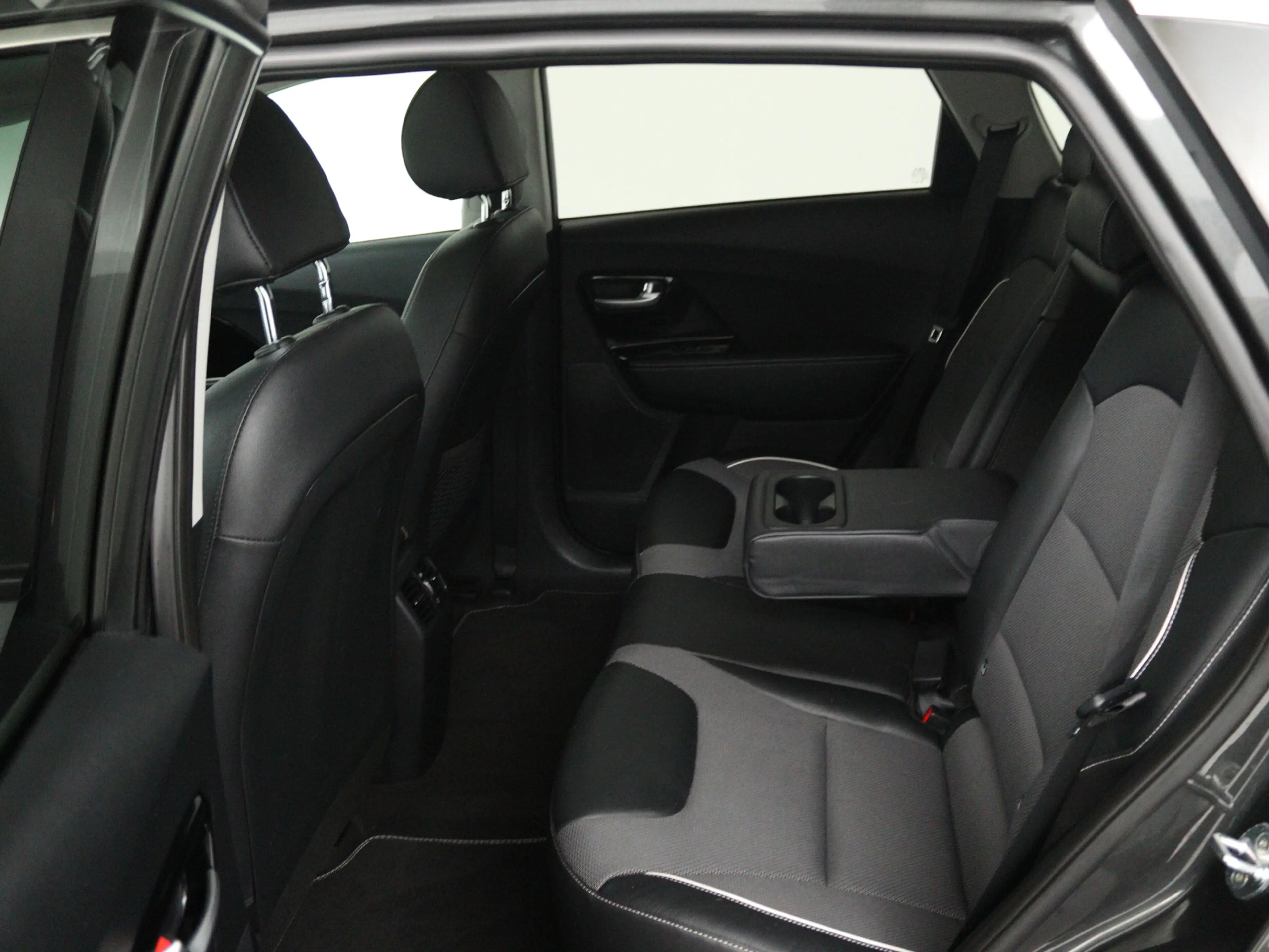 Kia e-Niro DynamicPlusLine 64 kWh | Warmtepomp | Schuifdak | — photo 8