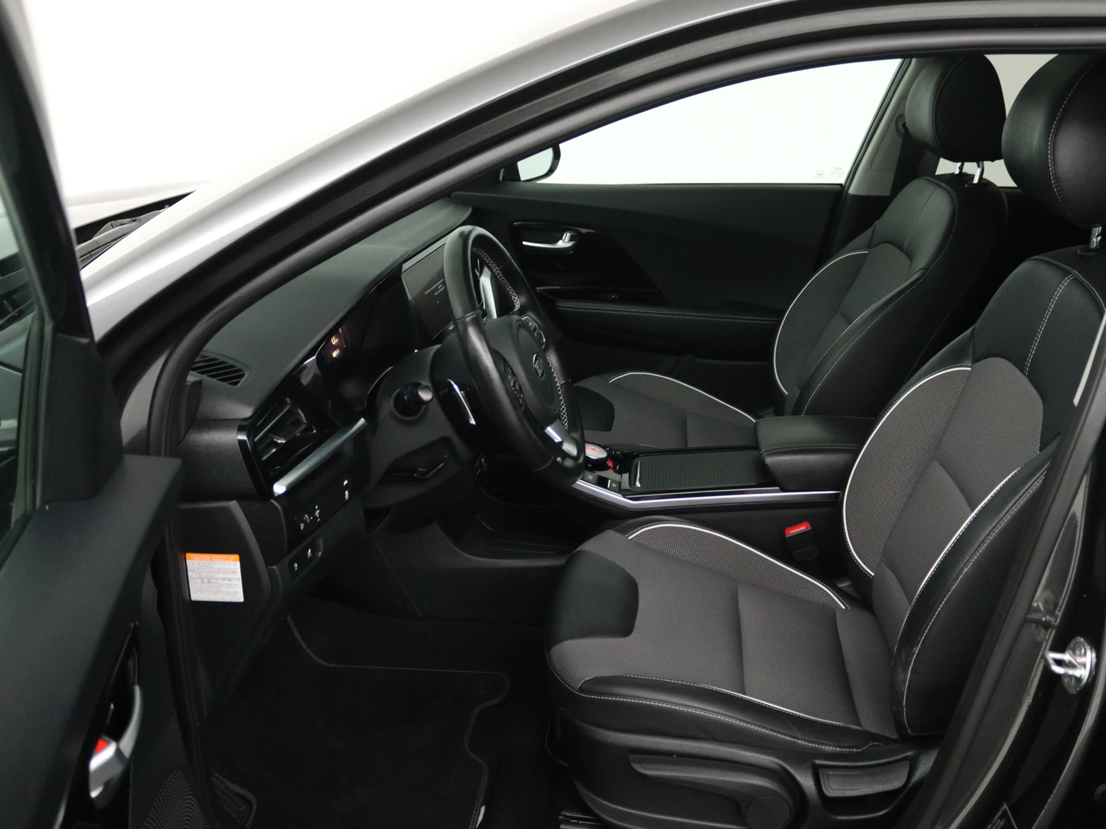 Kia e-Niro DynamicPlusLine 64 kWh | Warmtepomp | Schuifdak | — photo 11