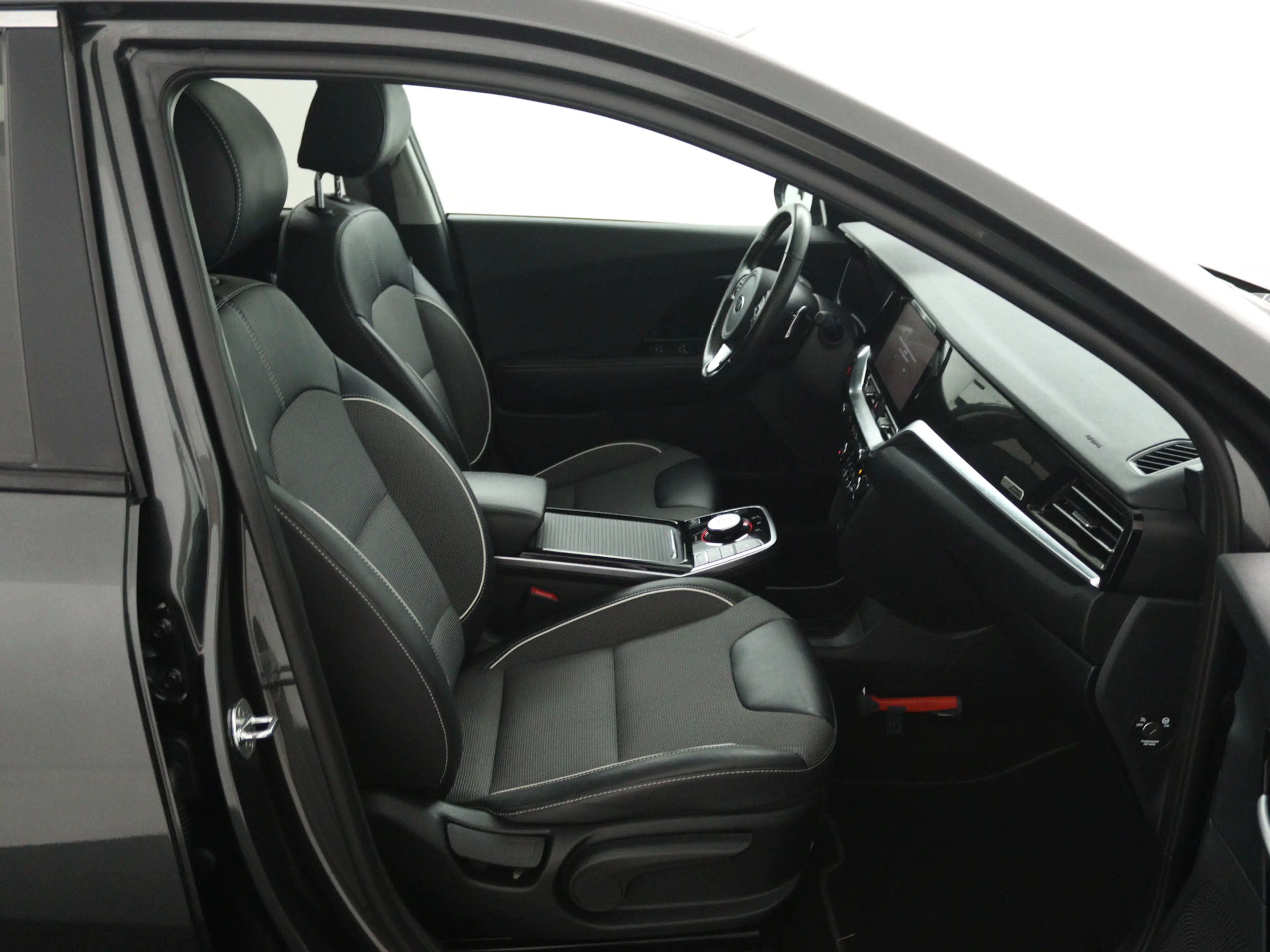 Kia e-Niro DynamicPlusLine 64 kWh | Warmtepomp | Schuifdak | — photo 7