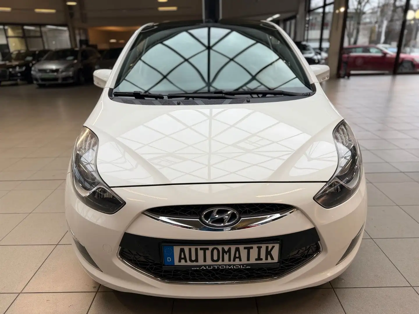 Hyundai iX20 Comfort Automatik*PANO*Leder*AHK*SHZ*uvm. Blanc - 2
