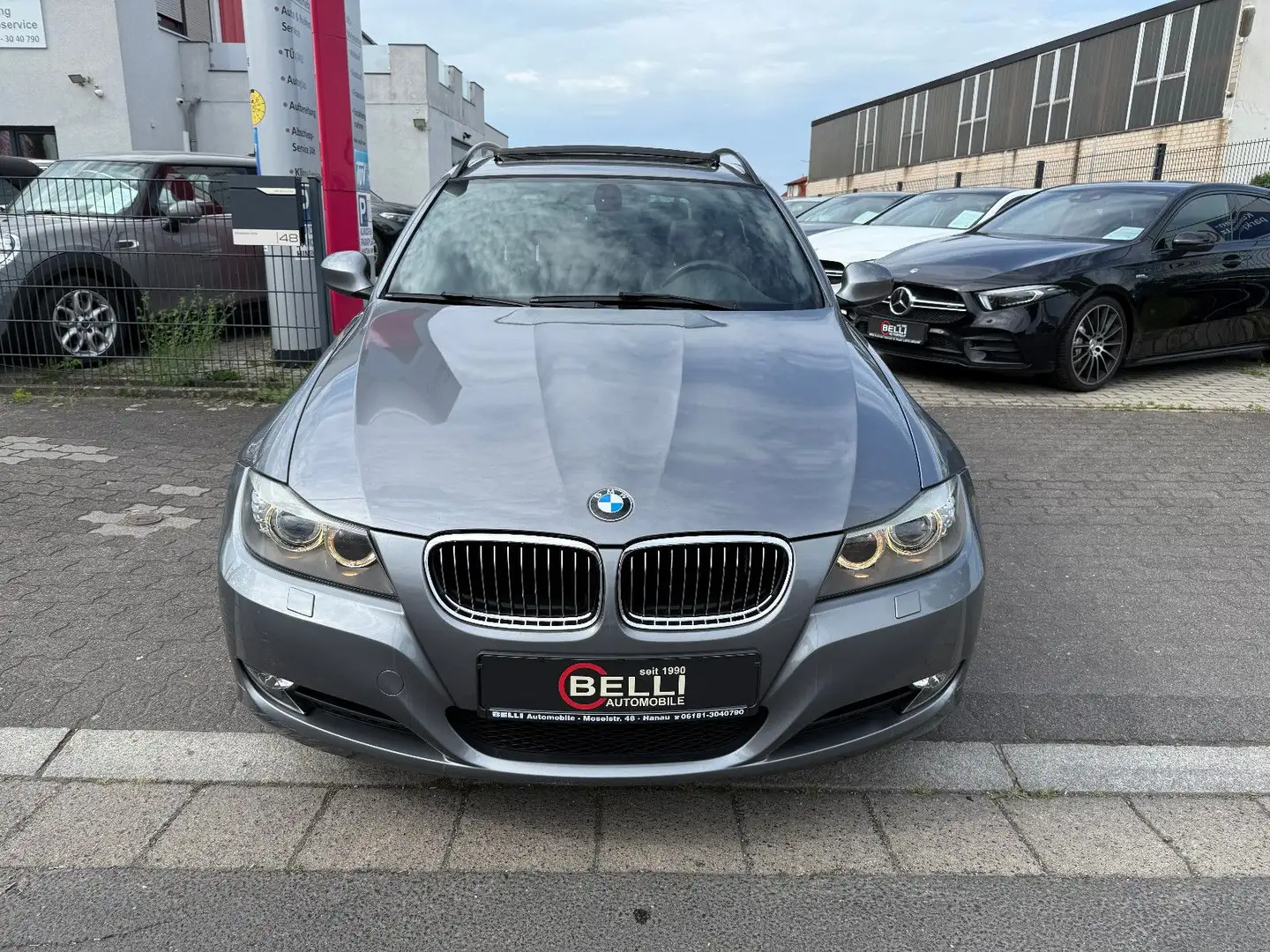 BMW 325 i Touring Bi-Xenon Pano 1. Hand FINANZIERUNG Grijs - 2