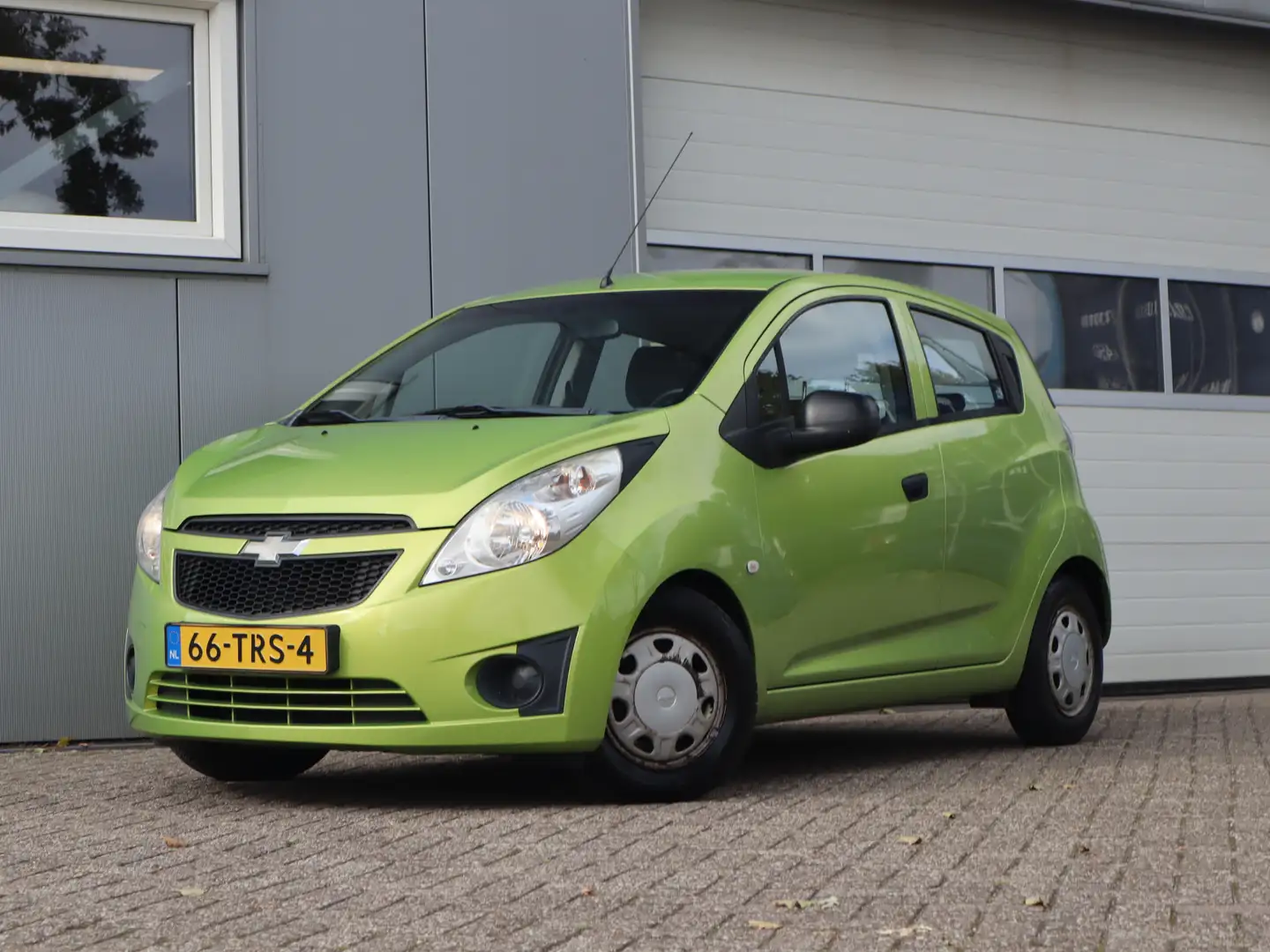 Chevrolet Spark 1.0 16V LS Bi-Fuel Groen - 1