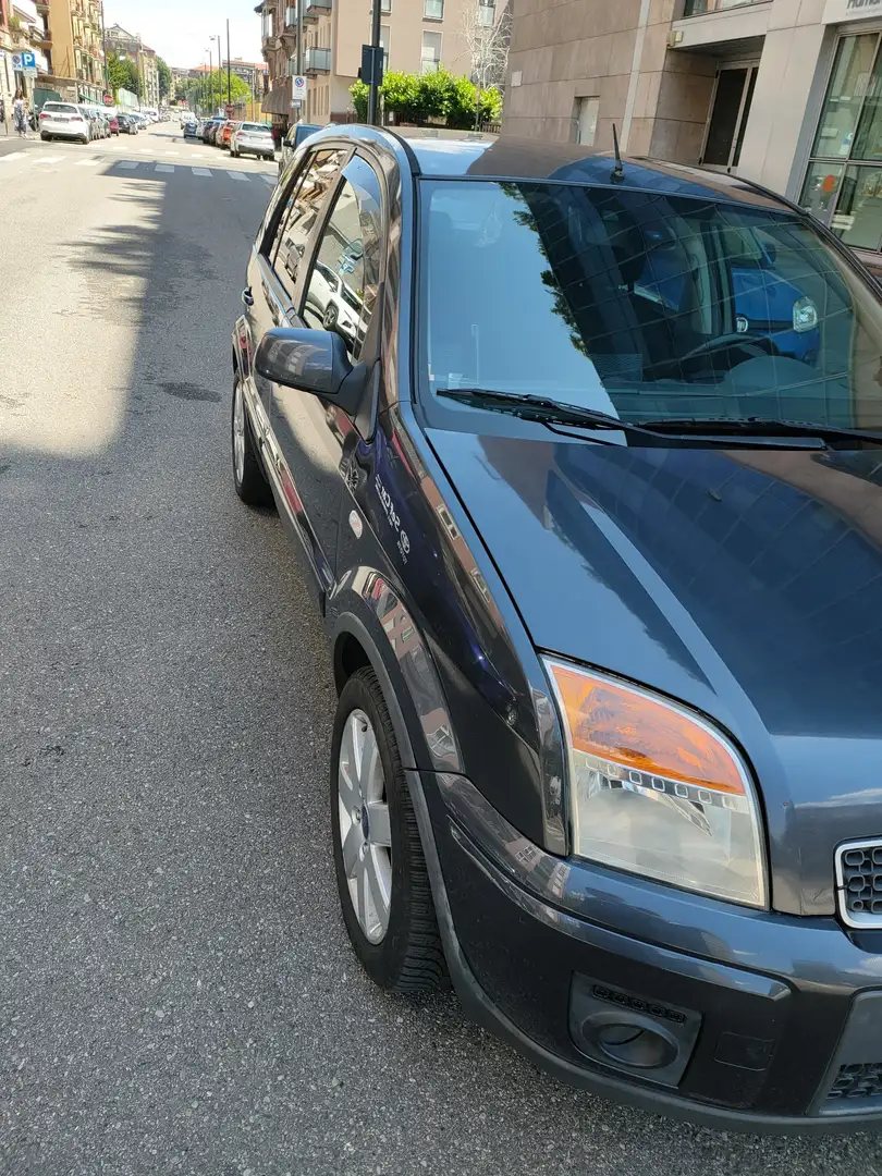 Ford Fusion 1.6 16v + - 1