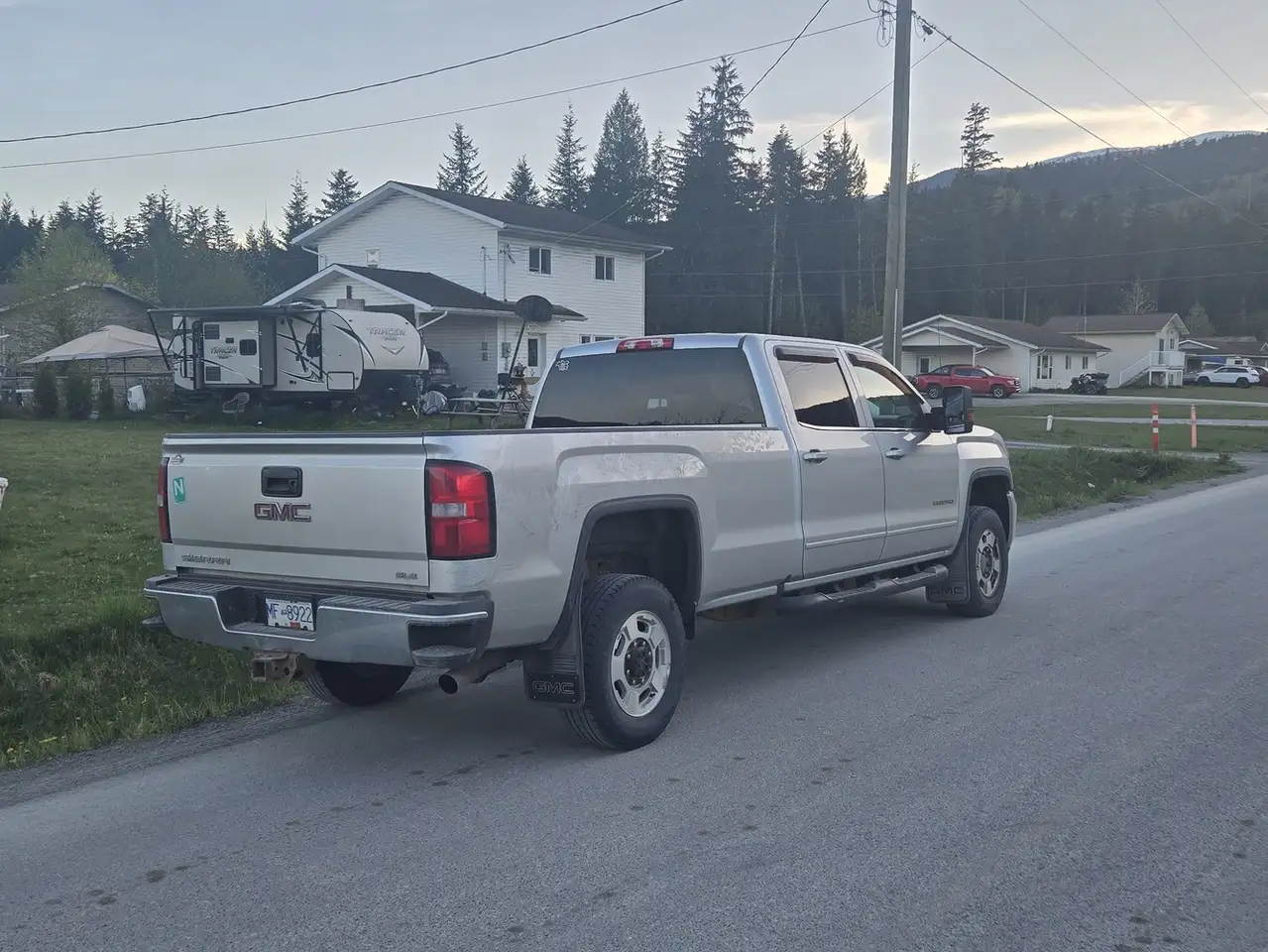 GMC Sierra 2500HD снимка GMC Sierra 2500HD