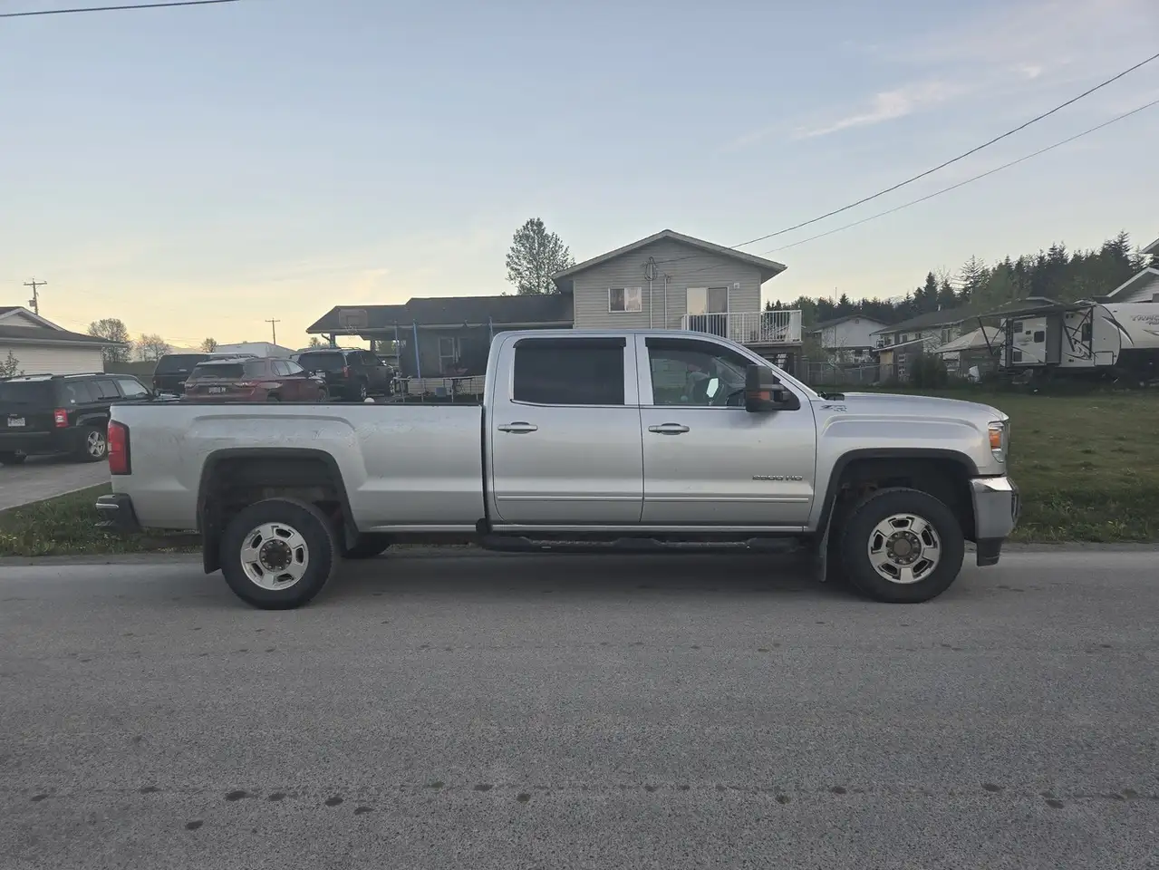GMC Sierra 2500HD снимка GMC Sierra 2500HD