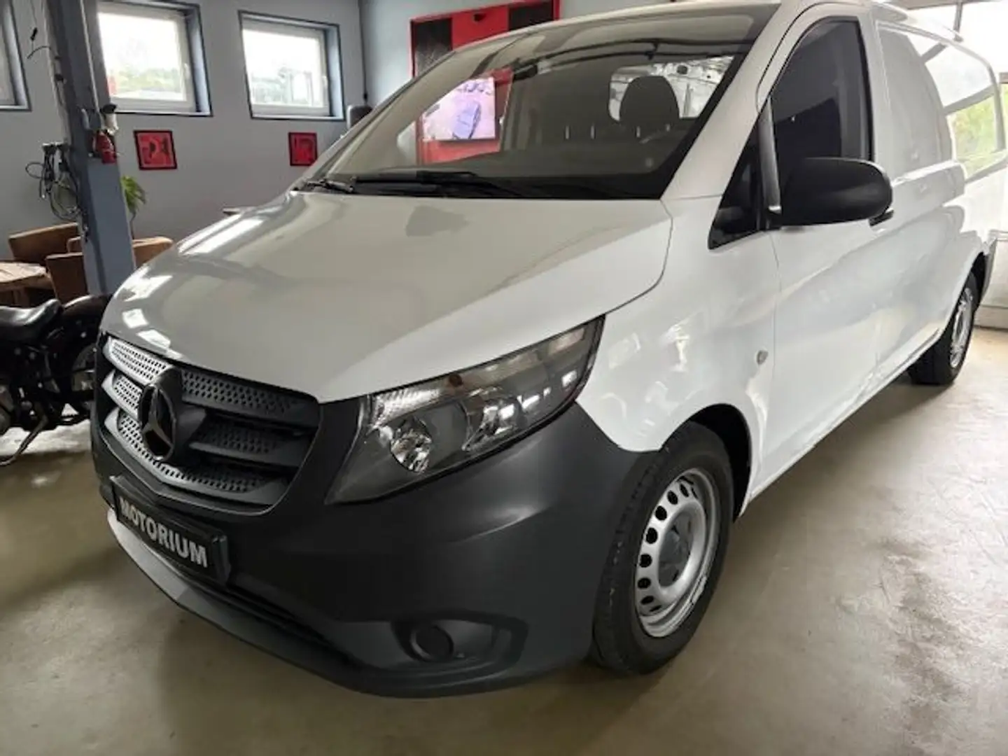 Mercedes-Benz Vito Kasten111 CDI FWD lang~schöner Zustand Weiß - 1