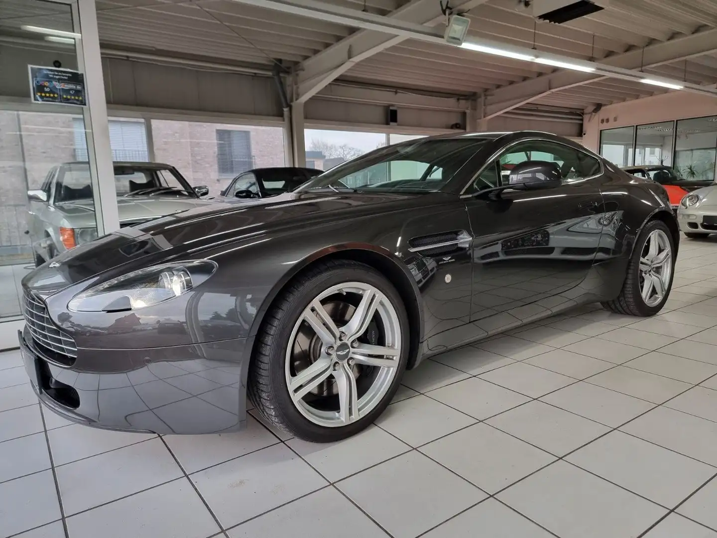 Aston Martin V8 4.7l/Quantum Silber/BRD/Erstlack/2.Hd Argent - 1