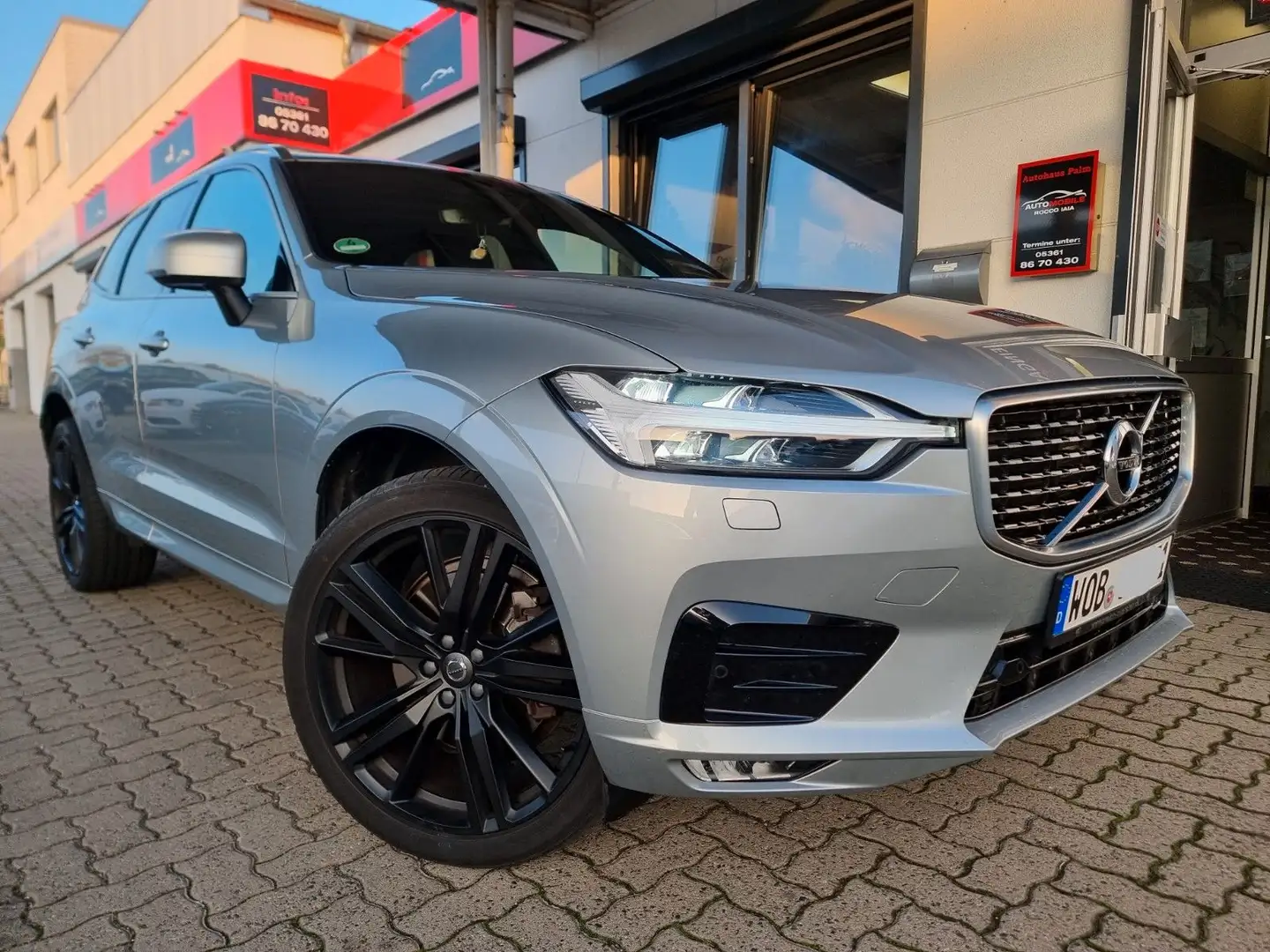 Volvo XC60 2.0  R Design AWD/8xBereift/Gepflegt Zilver - 1