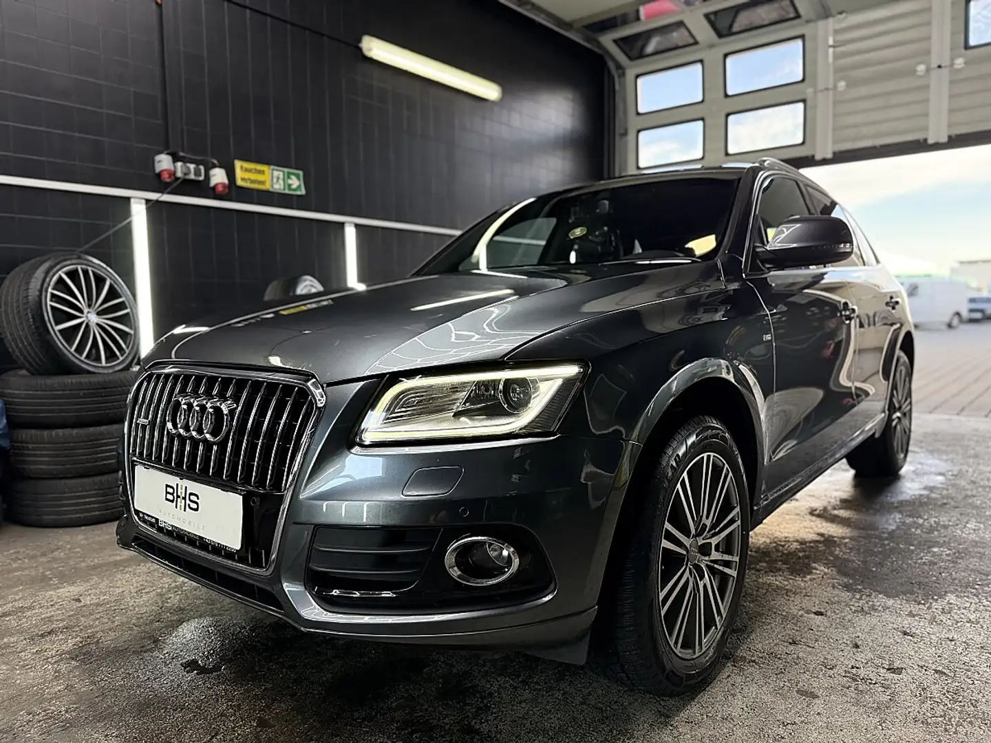 Audi Q5 2,0 TDI quattro DPF S-tronic Grau - 1