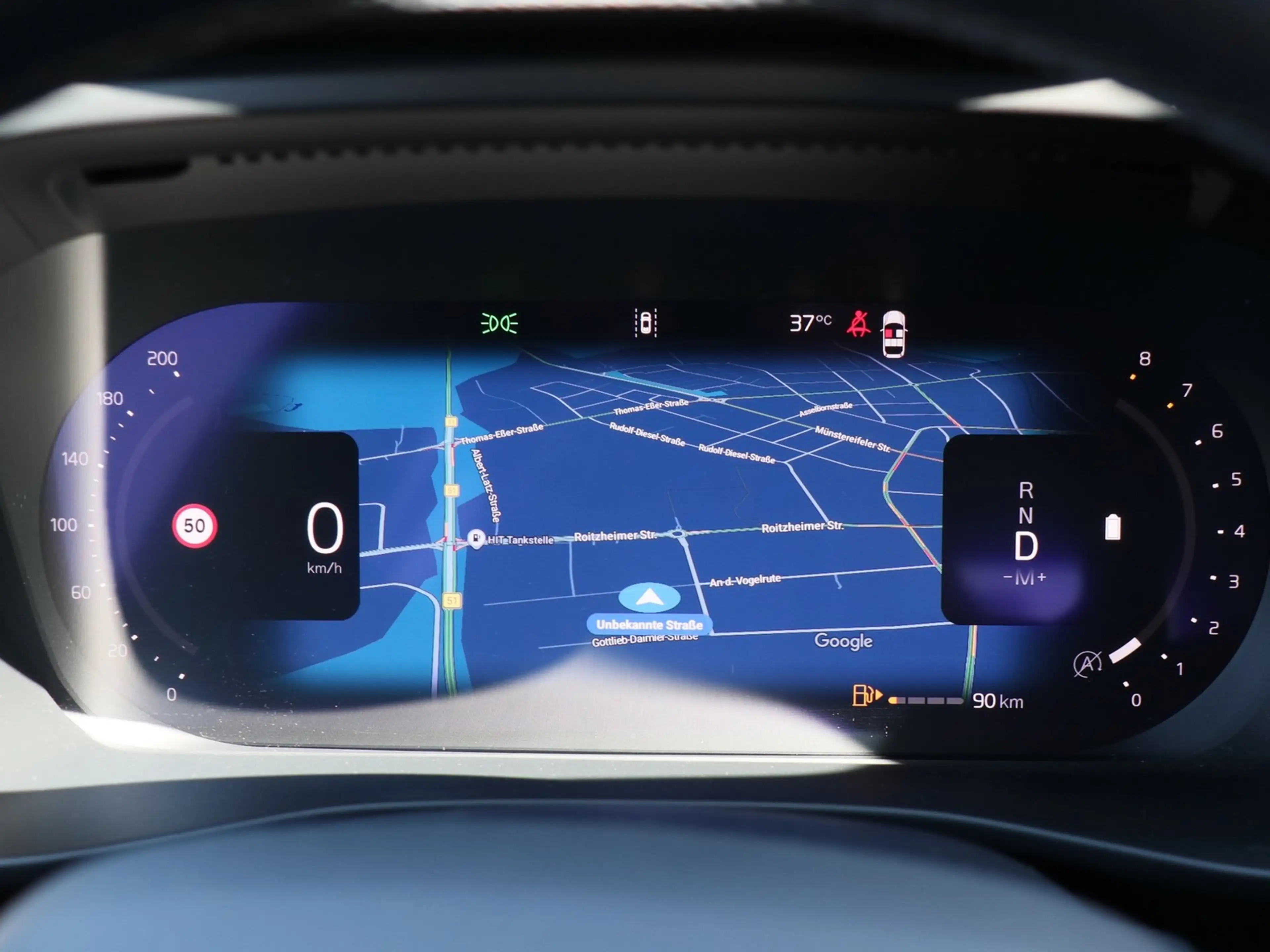 Volvo XC40 B3 Core — photo 14