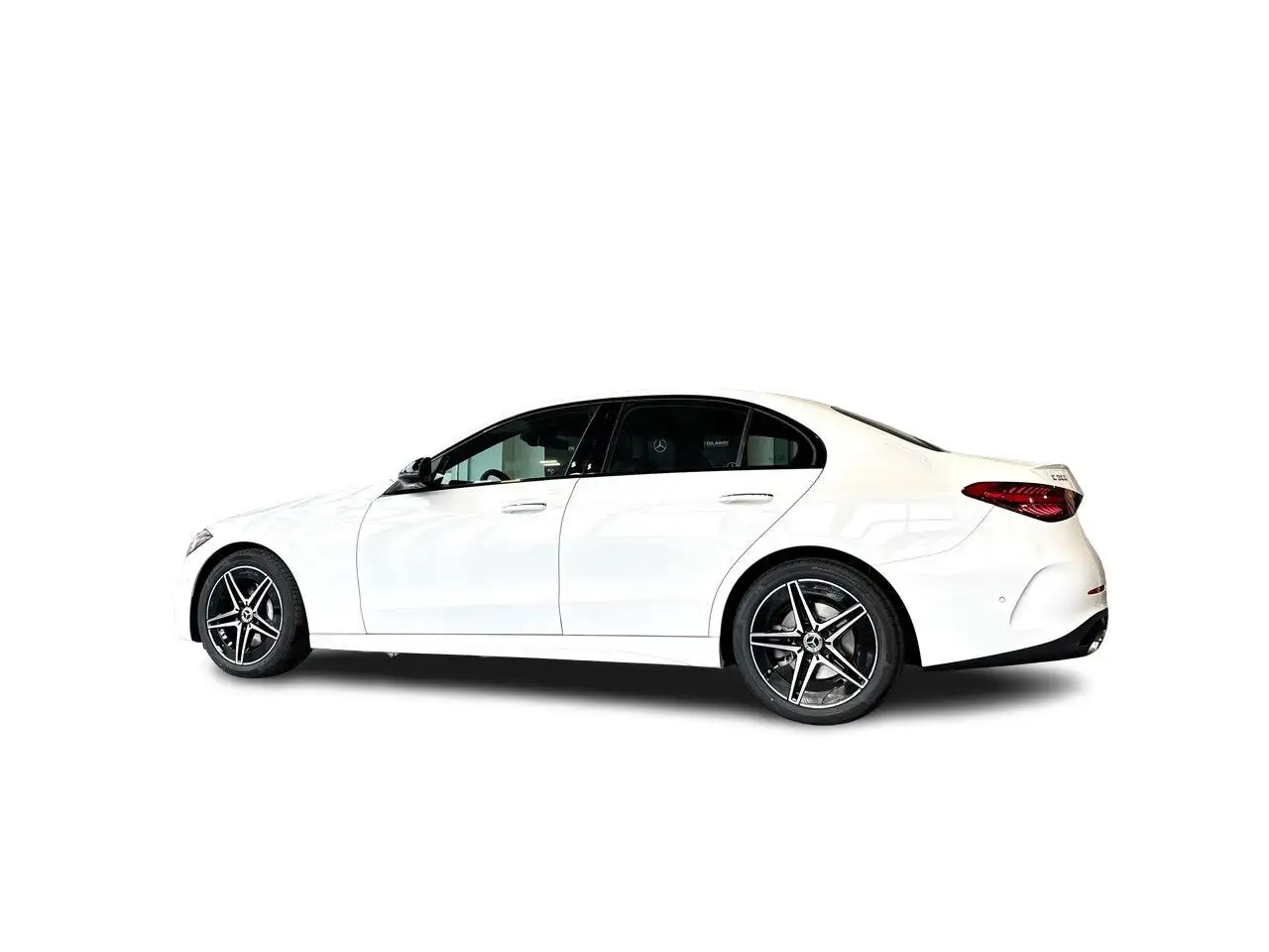 Mercedes-Benz C-Class снимка Mercedes-Benz C-Class