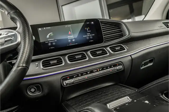 Mercedes-Benz Gle view 13